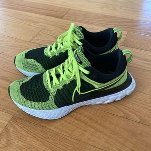 Men’s size 10 Nike react infinity run Flyknit 2